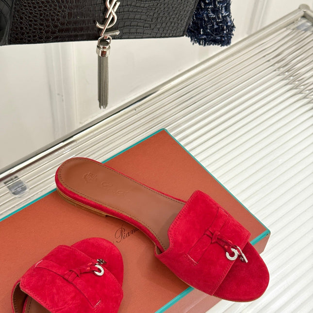 FLAT SANDALS IN RED SUEDUE AND LAMBSKIN