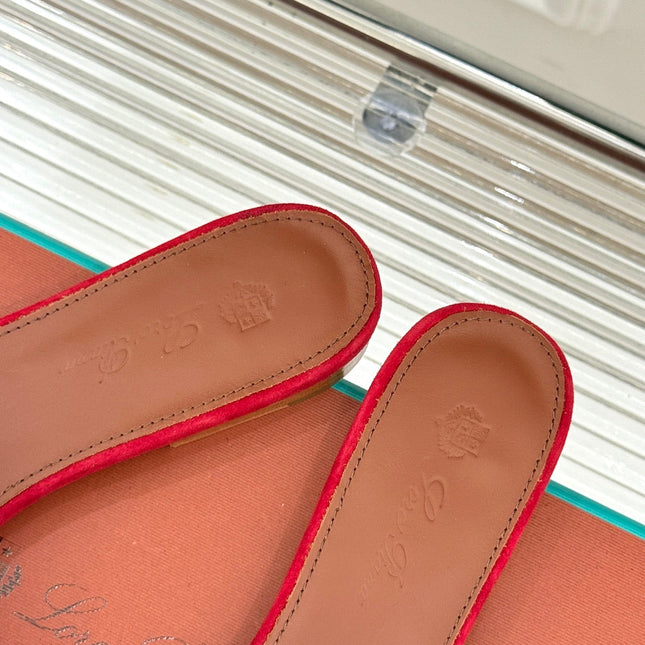 FLAT SANDALS IN RED SUEDUE AND LAMBSKIN
