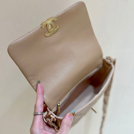 19 FLAP BAG 20 BEIGE BODIN CALFSKIN GOLD HARDWARE