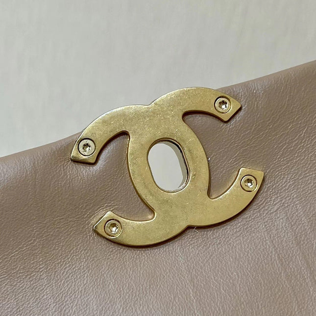 19 FLAP BAG 20 BEIGE BODIN CALFSKIN GOLD HARDWARE