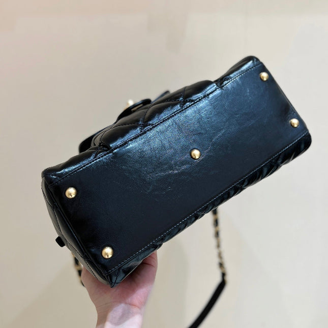 QUILTED BOWLING BAG 33 IN BLACK LAMBSKIN GOLD HARDWARE