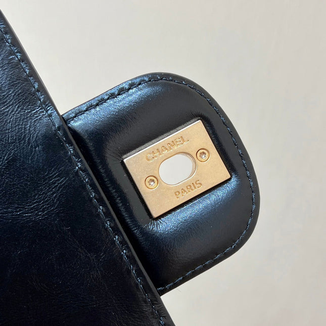 QUILTED BOWLING BAG 33 IN BLACK LAMBSKIN GOLD HARDWARE