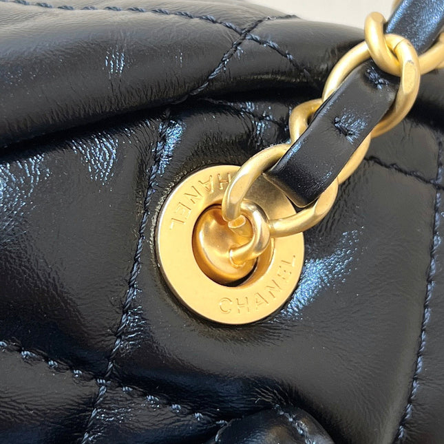 QUILTED BOWLING BAG 33 IN BLACK LAMBSKIN GOLD HARDWARE