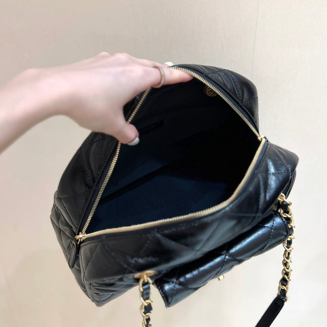 QUILTED BOWLING BAG 33 IN BLACK LAMBSKIN GOLD HARDWARE