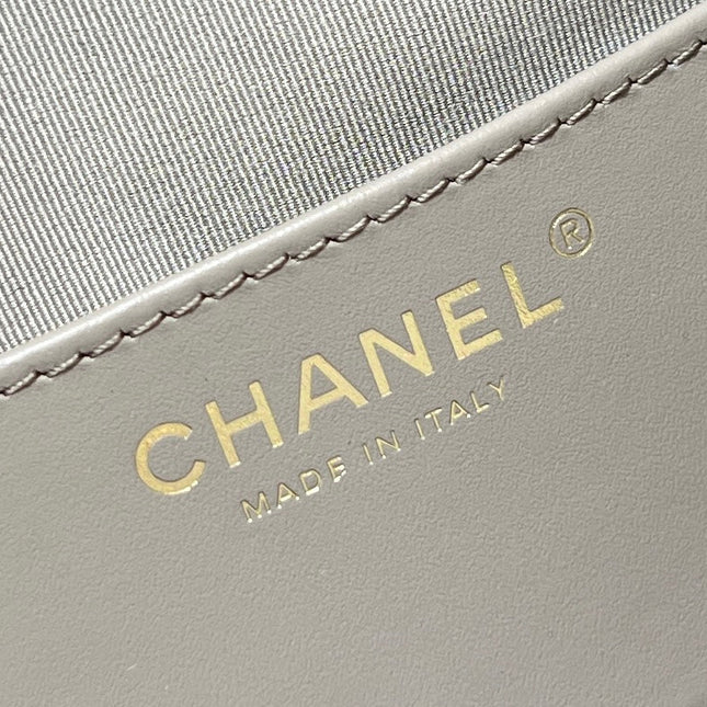 CC 25 HANDBAG 40 IN GREY SUEDE GOLD HARDWARE