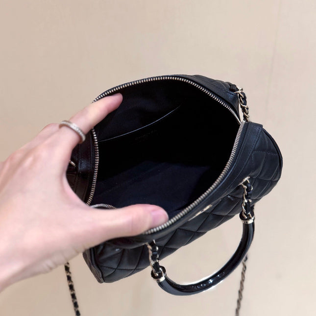 BOSTON MATELASSE CAVIAR SHOULDER HANDBAG 18 IN BLACK LAMBSKIN
