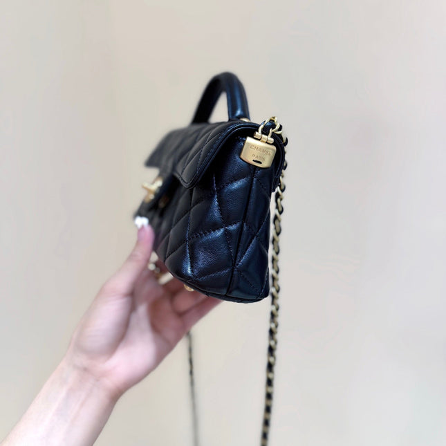 QUILTED FLAP BAG WITH HANDLE 20 IN BLACK LAMBSKIN GOLD PLATED METAL