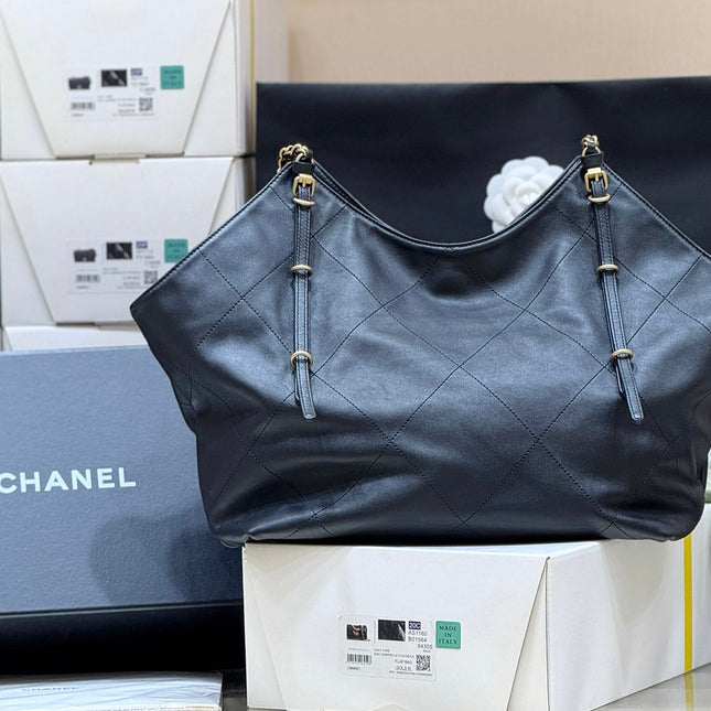 MEDIUM MAXI SHOPPING BAG 47 IN BLACK CALFSKIN GOLD-TONE METAL