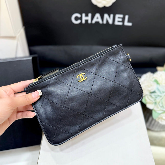 MEDIUM MAXI SHOPPING BAG 47 IN BLACK CALFSKIN GOLD-TONE METAL