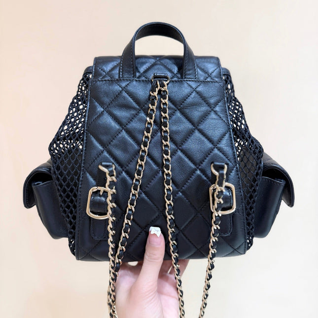 MESH DRAWSTRING BACKPACK 25 IN BLACK CALFSKIN GOLD-TONE METAL