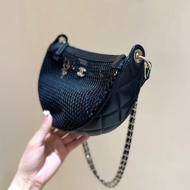 MESH POUCH 22 IN BLACK EFFECT LAMBSKIN WITH GOLD METALLIC
