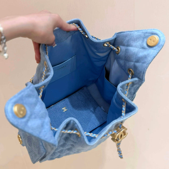 CC 25 HANDBAG 40 IN BLUE DENIM GOLD HARDWARE