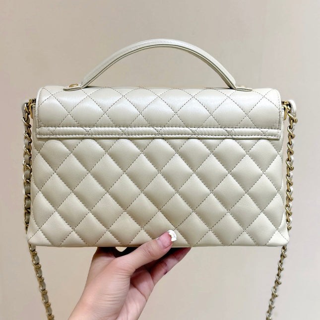 QUILTED FLAP BAG WITH HANDLE 26 IN BEIGE LAMBSKIN GOLD PLATED METAL