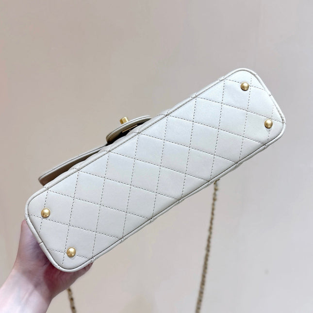 QUILTED FLAP BAG WITH HANDLE 26 IN BEIGE LAMBSKIN GOLD PLATED METAL