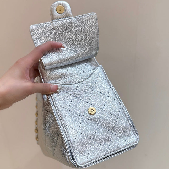 CC 25 HANDBAG IN SILVER-TONE 30 GRAINED CALFSKIN GOLD HARDWARE