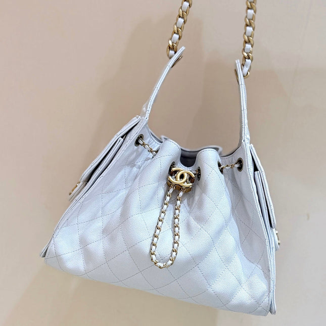 CC 25 HANDBAG IN WHITE 30 GRAINED CALFSKIN GOLD HARDWARE