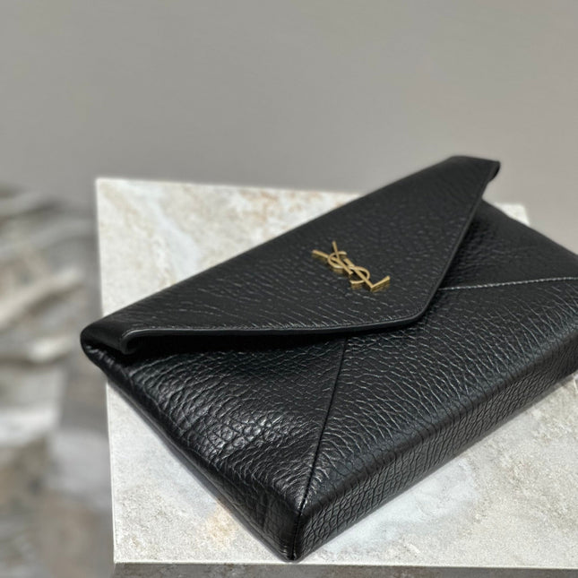 ENVELOPE CLUTCH 29 IN BLACK LAMBSKIN COPPER LOGO
