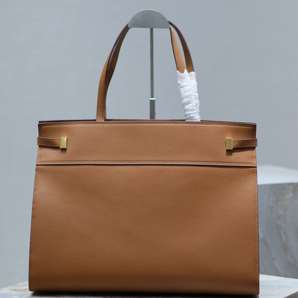 MANHATTAN SHOPPING BAG 40 IN TAWNY BROWN SMOOTH LAMBSKIN GOLD BUCKLE