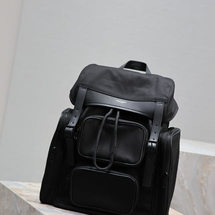 CITY MULTI-POCKET BACKPACK 42 IN BLACK NYLON AND SMOOTH CALFSKIN