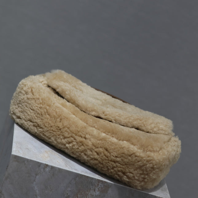CALYPSO BAG 26 IN BEIGE SHEARLING WITH BROWN SUEDE HANDLE