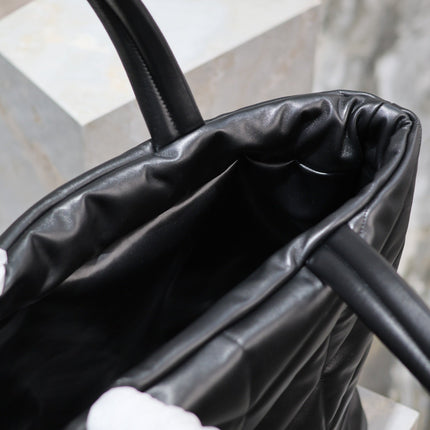PUFFER LARGE TOTE BAG 57 IN BLACK NAPA LAMBSKIN
