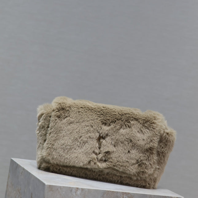 KATE SMALL BAG 22 IN ECRU BEIGE RABBIT FUR GOLD CHAIN
