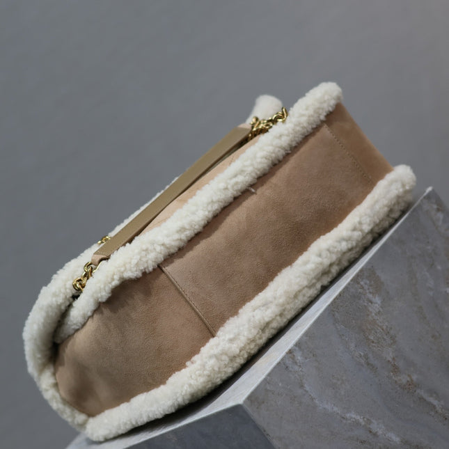 NIKI MEDIUM 28 IN CAMEL SUEDE AND WHITE SHEARLING