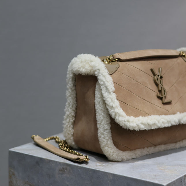 NIKI SMALL 22 IN CAMEL SUEDE AND WHITE SHEARLING