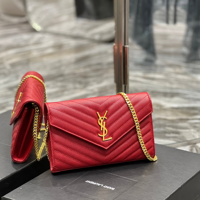 YL WOC 22 RED CHEVERON CAVIAR GOLD HARDWARE