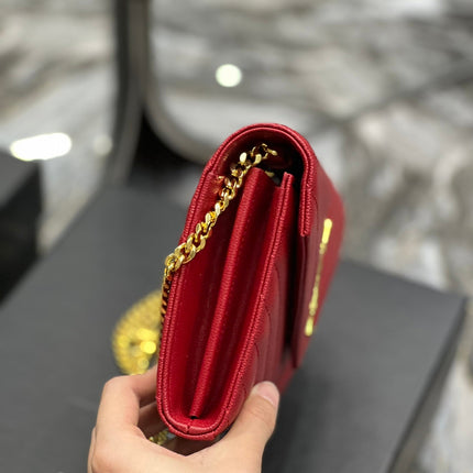 YL WOC 22 RED CHEVERON CAVIAR GOLD HARDWARE