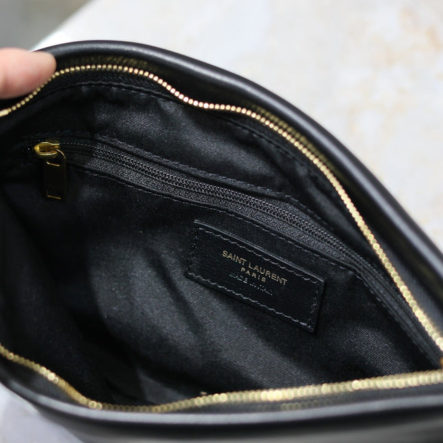 CALYPSO SMALL POUCH 23 IN BLACK SMOOTH LAMBSKIN