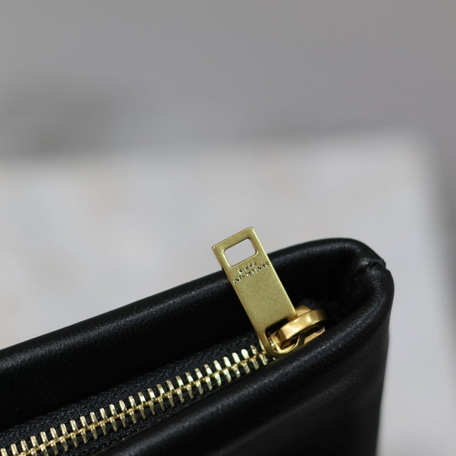 CALYPSO SMALL POUCH 23 IN BLACK SMOOTH LAMBSKIN