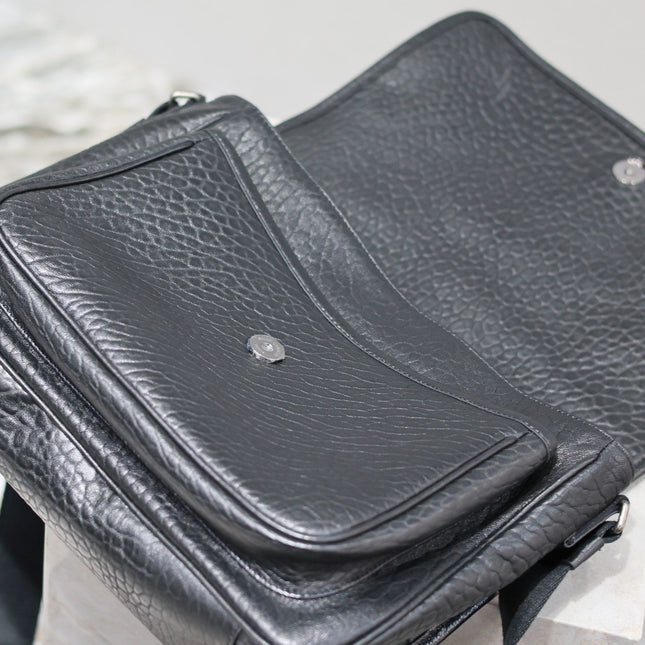 NIKI LARGE 32 IN BLACK ELEPHANT PATTERN LAMBSKIN
