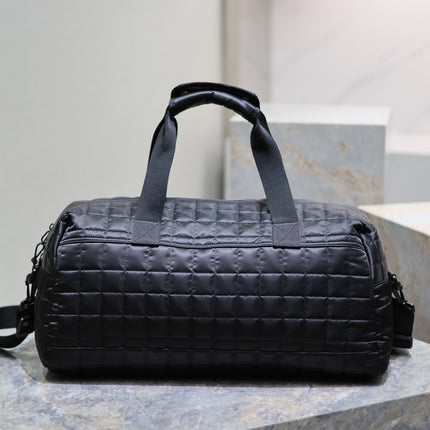 TRAVEL TOTE BAG 50 IN BLACK PLAID NYLON