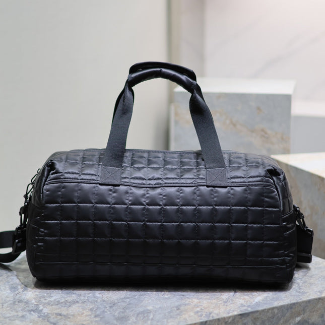 TRAVEL TOTE BAG 50 IN BLACK PLAID NYLON