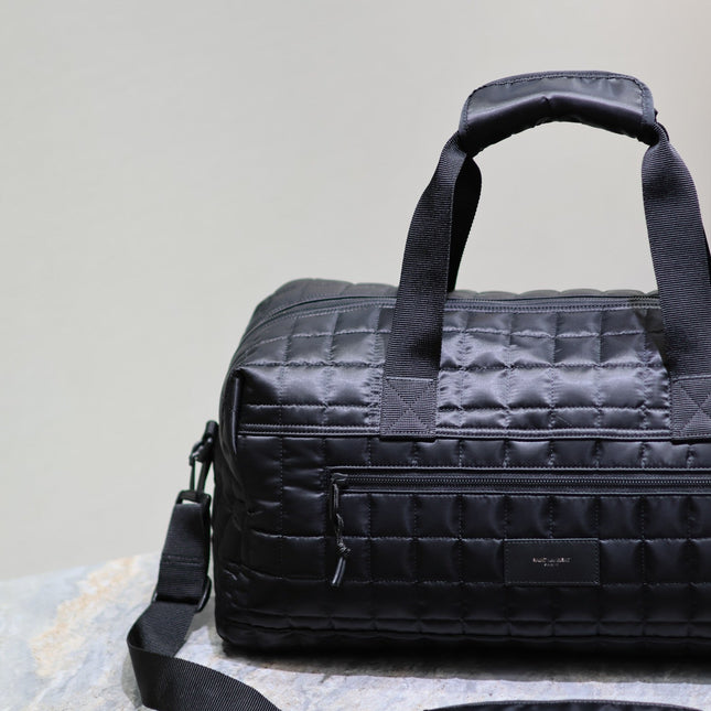TRAVEL TOTE BAG 50 IN BLACK PLAID NYLON