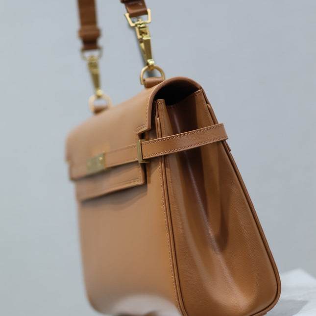 MANHATTAN HANDBAG 32 IN CINNAMON BROWN CALFSKIN GOLD HARDWARE