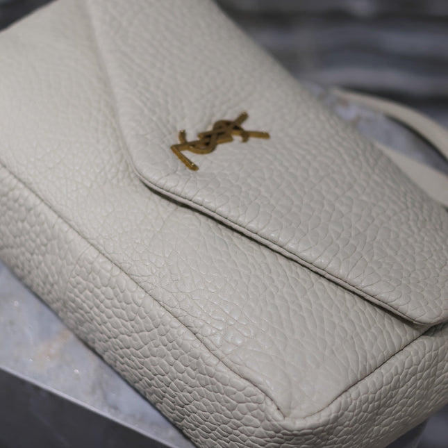 CALYPSO BAG 35 IN WHITE LAMBSKIN GOLD HARDWARE