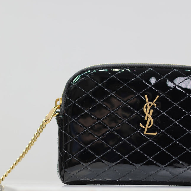 GABY ZIPPED POUCH 19 IN BLACK GLOSSY LAMBSKIN GOLD HARDWARE