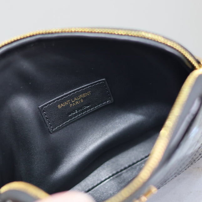 GABY ZIPPED POUCH 19 IN BLACK GLOSSY LAMBSKIN GOLD HARDWARE
