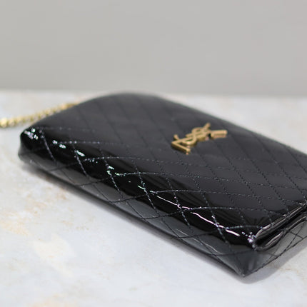 GABY ZIPPED POUCH 19 IN BLACK GLOSSY LAMBSKIN GOLD HARDWARE