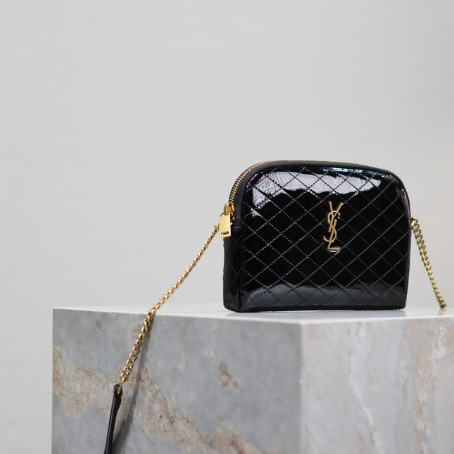 GABY ZIPPED POUCH 19 IN BLACK GLOSSY LAMBSKIN GOLD HARDWARE