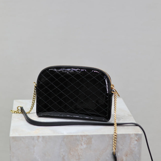 GABY ZIPPED POUCH 19 IN BLACK GLOSSY LAMBSKIN GOLD HARDWARE