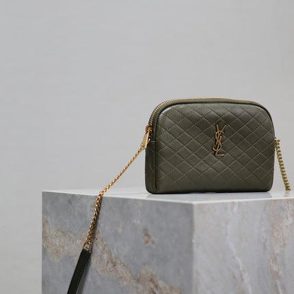 GABY ZIPPED POUCH 19 IN UNIFORM GREEN QUILTED LAMBSKIN GOLD HARDWARE