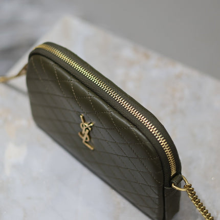 GABY ZIPPED POUCH 19 IN UNIFORM GREEN QUILTED LAMBSKIN GOLD HARDWARE
