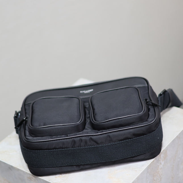 CITY CAMERA BAG 24 IN BLACK ECONYL