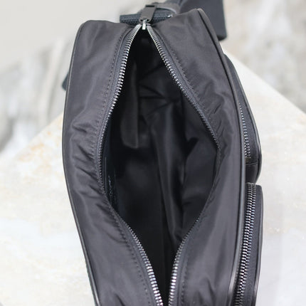 CITY CAMERA BAG 24 IN BLACK ECONYL