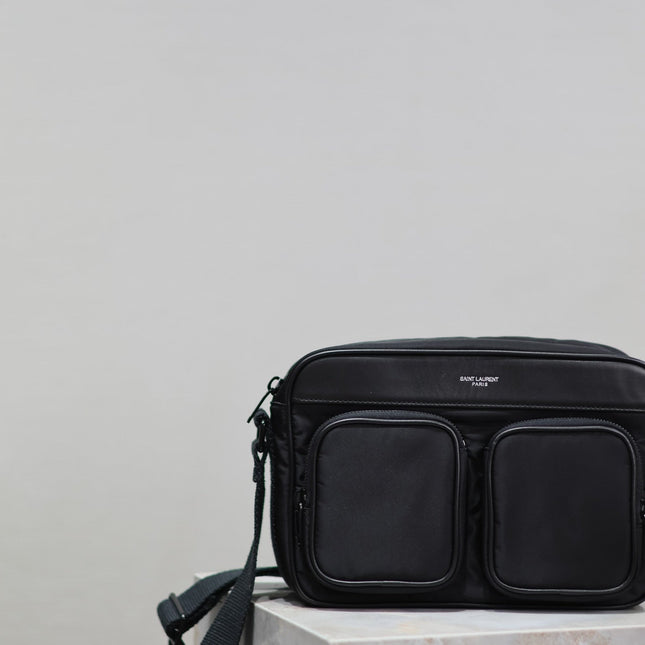CITY CAMERA BAG 24 IN BLACK ECONYL