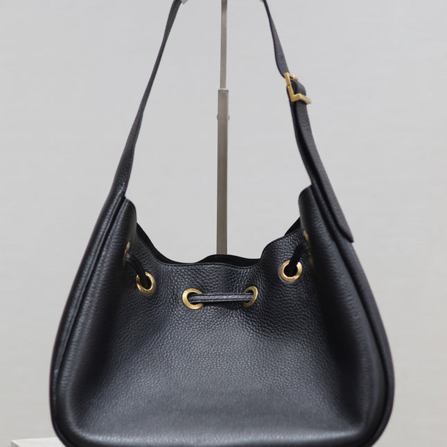 PARIS VII SMALL HOBO 30 IN BLACK GRAINED LEATHER GOLD HARDWARE