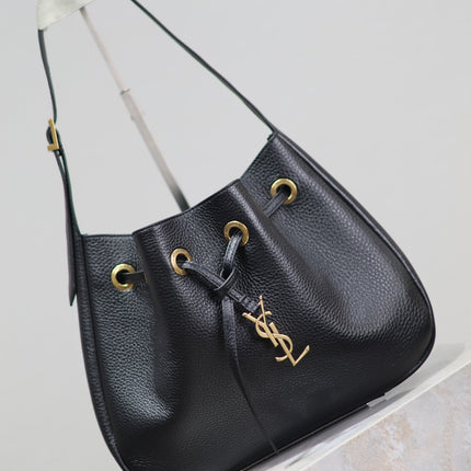 PARIS VII SMALL HOBO 30 IN BLACK GRAINED LEATHER GOLD HARDWARE